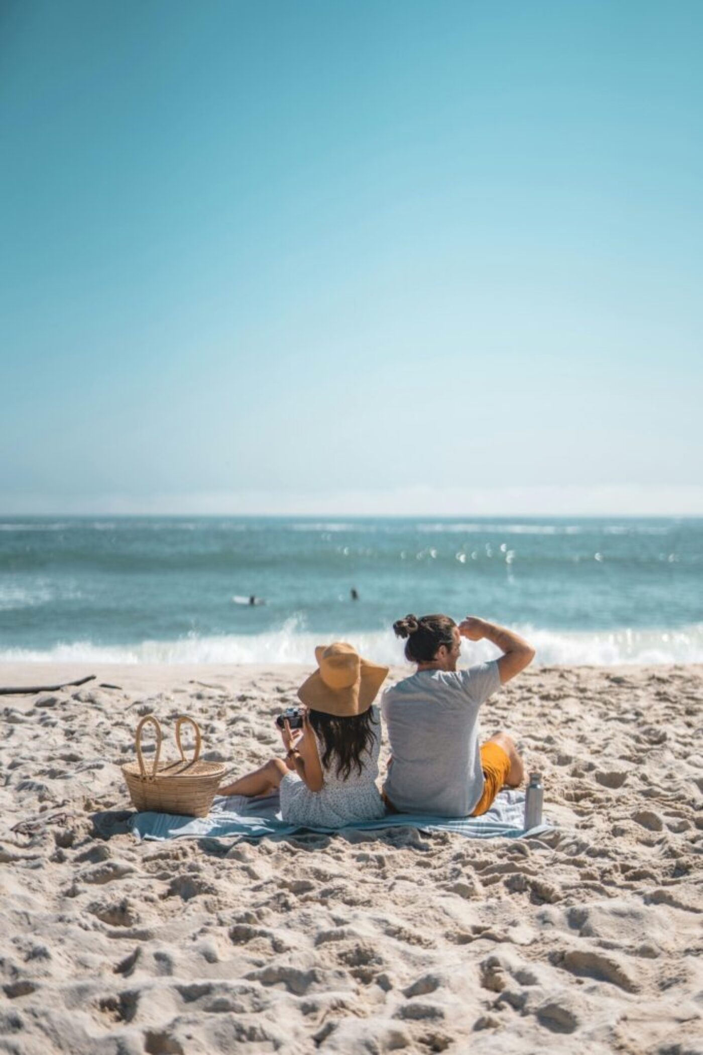 LOTUS_2024Refresh_BrandImages_BeachCouple
