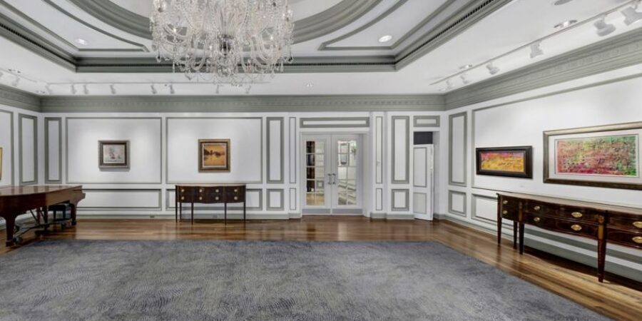 The Henry, Autograph Collection